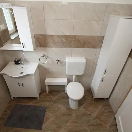 Walk To Old Town Apartment - Free Parking Zadar