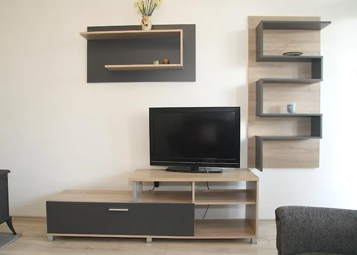 דירה Lovrin זאדאר